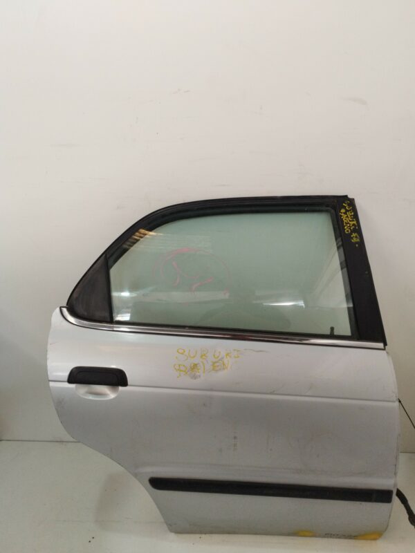 PUERTA TRASERA DERECHA SUZUKI BALENO BERLINA SY (EG) 1.6 GLX (4-ptas.) NAFTA Motor 1,6 Ltr.  97 CV  [1995 - 2001] 4 Puertas