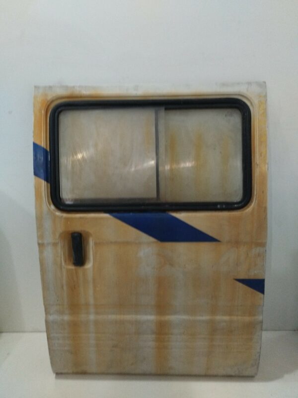 PUERTA LATERAL CORREDERA IZQUIERDA SUZUKI CARRY ST 90 *  0 0 [1983 - 0] 3 Puertas