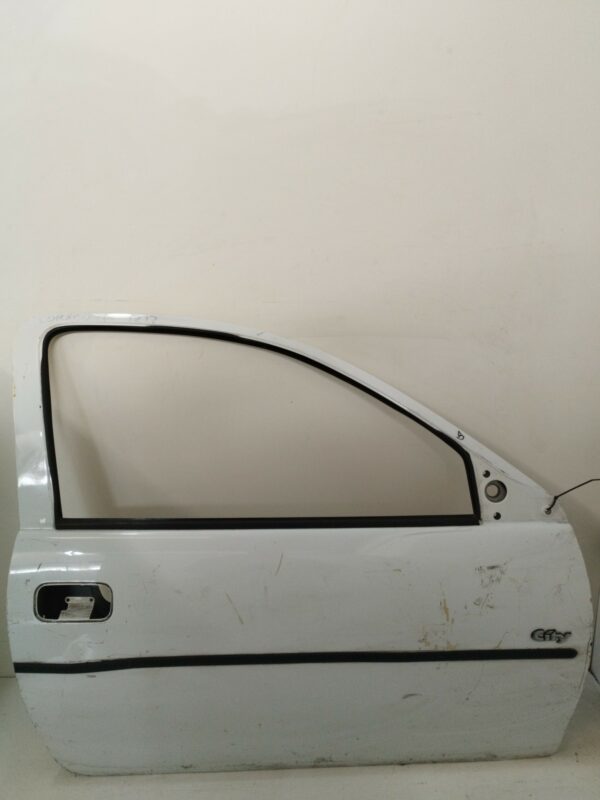 PUERTA DELANTERA DERECHA OPEL CORSA B Base NAFTA Motor 1,2 Ltr.  45 CV  [1993 - 1997] 3 Puertas