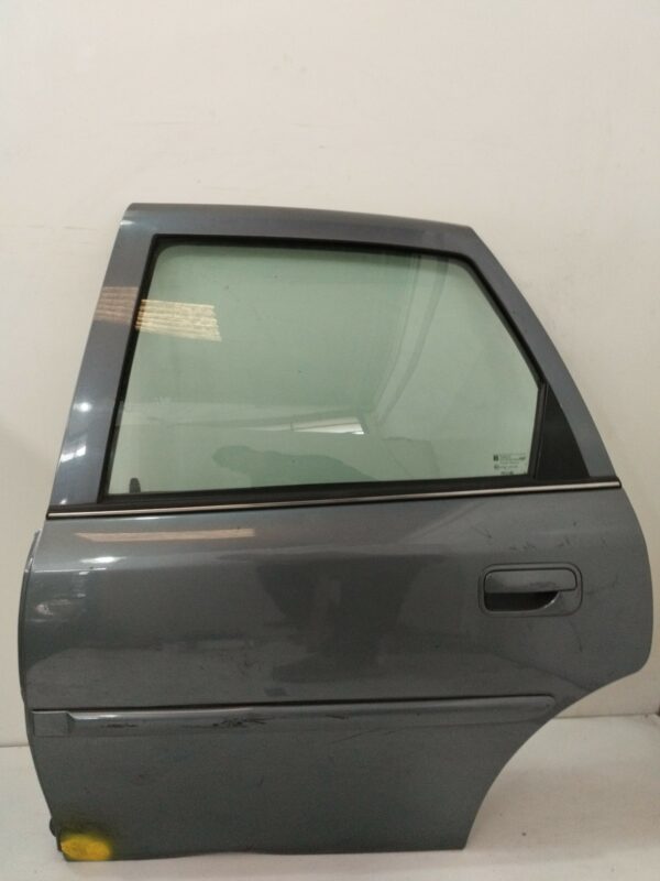 PUERTA TRASERA IZQUIERDA OPEL VECTRA B BERLINA Básico (1999->) NAFTA Motor 1,6 Ltr.  101 CV  [1995 - 2002] 5 Puertas