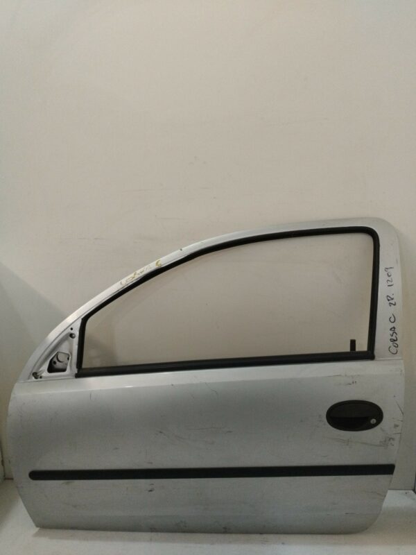 PUERTA DELANTERA IZQUIERDA OPEL CORSA 2 1.3 16V CDTI CAT (Z 13 DT / LN9) DIESEL Motor 1,3 Ltr.  69 CV  [2000 - 2003] 3 Puertas