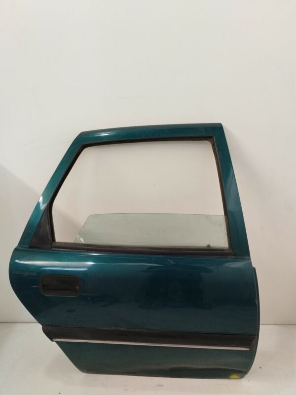 PUERTA TRASERA DERECHA OPEL VECTRA B BERLINA Básico DIESEL Motor 1,7 Ltr.  82 CV  [1995 - 2002] 4 Puertas