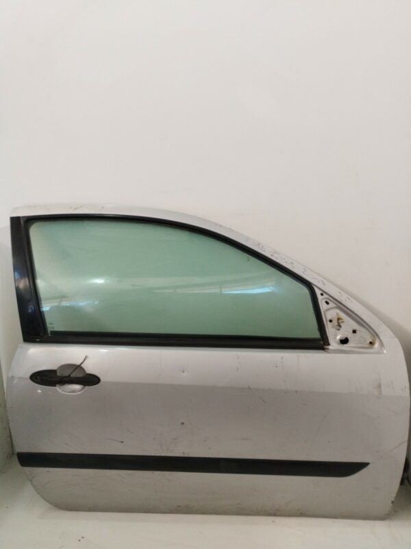 PUERTA DELANTERA DERECHA FORD FOCUS BERLINA (CAK) 1.8 TDCi Turbodiesel CAT DIESEL Motor 1,8 Ltr.  116 CV  [1998 - 2004] 3 Puertas