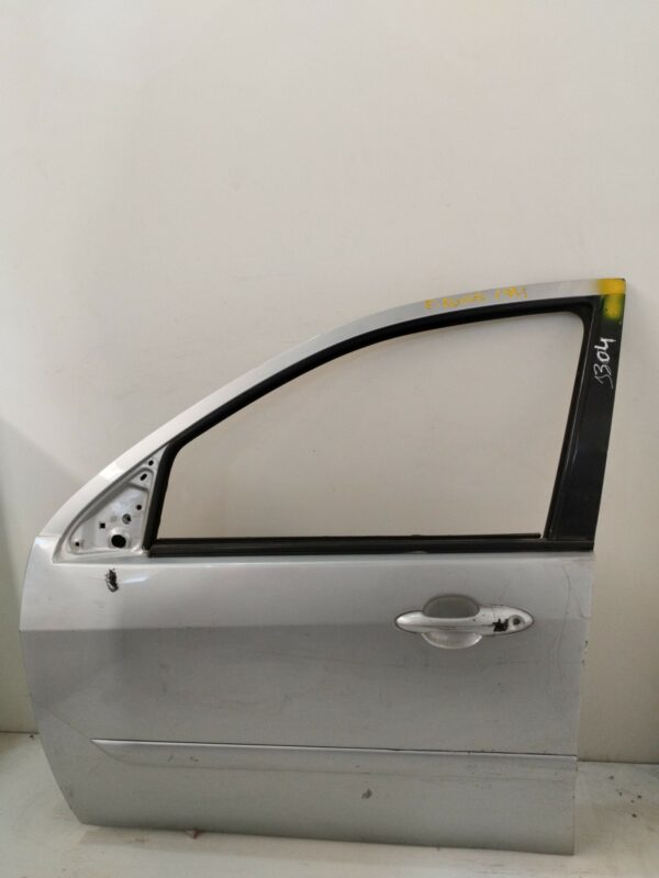 PUERTA DELANTERA IZQUIERDA FORD FOCUS BERLINA (CAK) Ambiente NAFTA 95 Motor 1,6 Ltr.  101 CV  [1998 - 2004] 5 Puertas