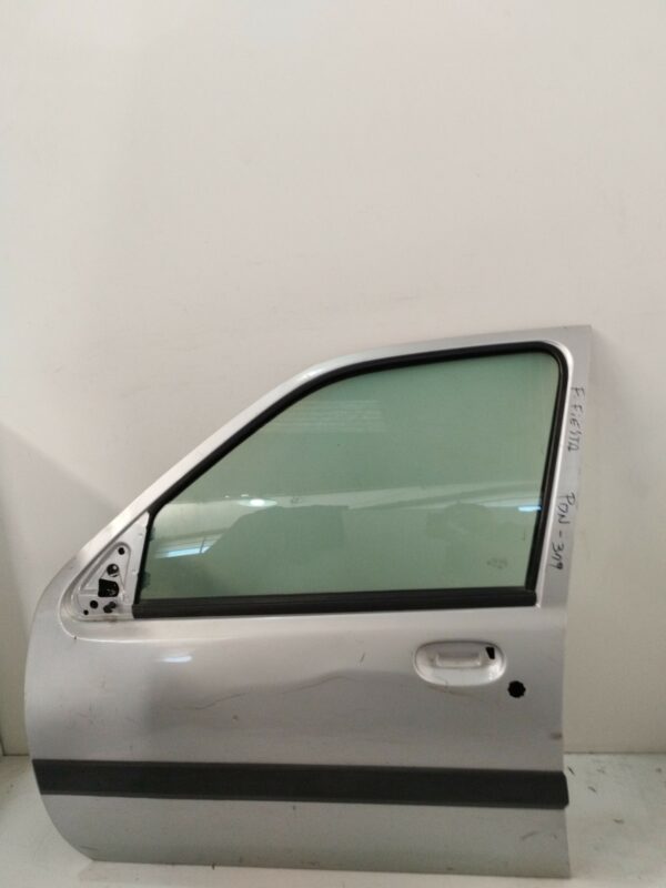 PUERTA DELANTERA IZQUIERDA FORD FIESTA BERLINA (DX) 1.8 Diesel CAT DIESEL Motor 1,8 Ltr.  60 CV  [1999 - 2002] 3 Puertas