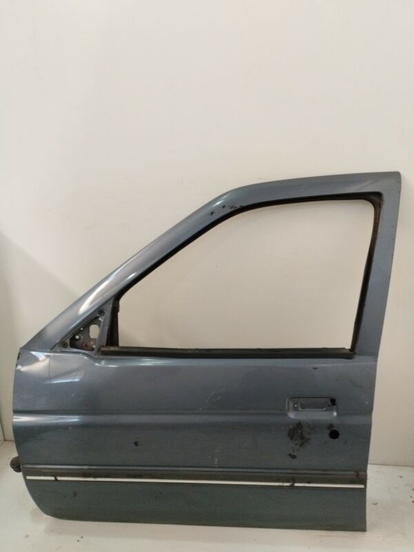 PUERTA DELANTERA IZQUIERDA FORD ESCORT BERLINA 1,3 NAFTA Motor 1,3 Ltr.  60 CV  [1986 - 1996] 3 Puertas