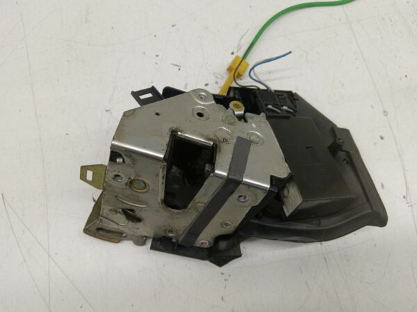 CERRADURA PUERTA DELANTERA DERECHA BMW SERIE 5 BERLINA (E39) 2.0 16V Diesel CAT DIESEL Motor 2,0 Ltr.  136 CV  [1995 - 2003] 3 Puertas - Imagen 2