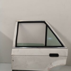 PUERTA TRASERA IZQUIERDA FORD ESCORT TURNIER CL NAFTA Motor 1,6 Ltr.  88 CV  [1986 - 0] 5 Puertas