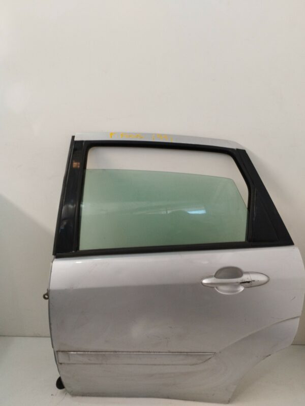 PUERTA TRASERA IZQUIERDA FORD FOCUS BERLINA (CAK) Trend DIESEL Motor 1,8 Ltr.  116 CV  [1998 - 2004] 4 Puertas