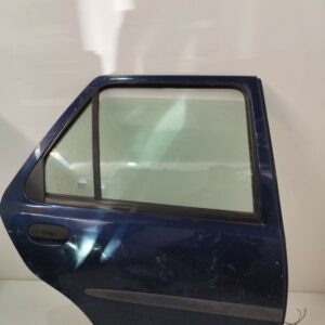 PUERTA TRASERA IZQUIERDA FORD FIESTA BERLINA (DX) Ambiente DIESEL Motor 1,8 Ltr.  75 CV  [1999 - 2002] 5 Puertas