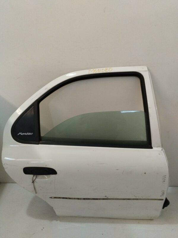 PUERTA TRASERA DERECHA FORD MONDEO BERLINA (GD) Ambiente NAFTA Motor 2,0 Ltr.  131 CV  [1996 - 2001] 5 Puertas