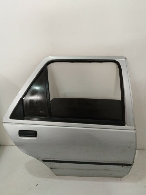 PUERTA TRASERA DERECHA FORD FIESTA BERL./COURIER XR 2I Berlina NAFTA 95 Motor 1,8 Ltr.  131 CV  [1988 - 1997] 3 Puertas