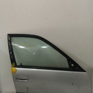 PUERTA DELANTERA DERECHA TOYOTA COROLLA (E11) 1.4 Linea Terra Compact NAFTA Motor 1,4 Ltr.  86 CV  [1997 - 2000] 3 Puertas