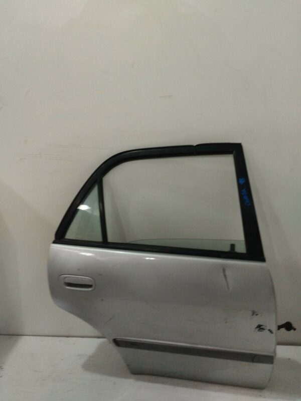 PUERTA TRASERA DERECHA TOYOTA COROLLA (E11) 2.0 D Linea Luna (3-ptas.) DIESEL Motor 2,0 Ltr.  72 CV  [1997 - 2000] 5 Puertas