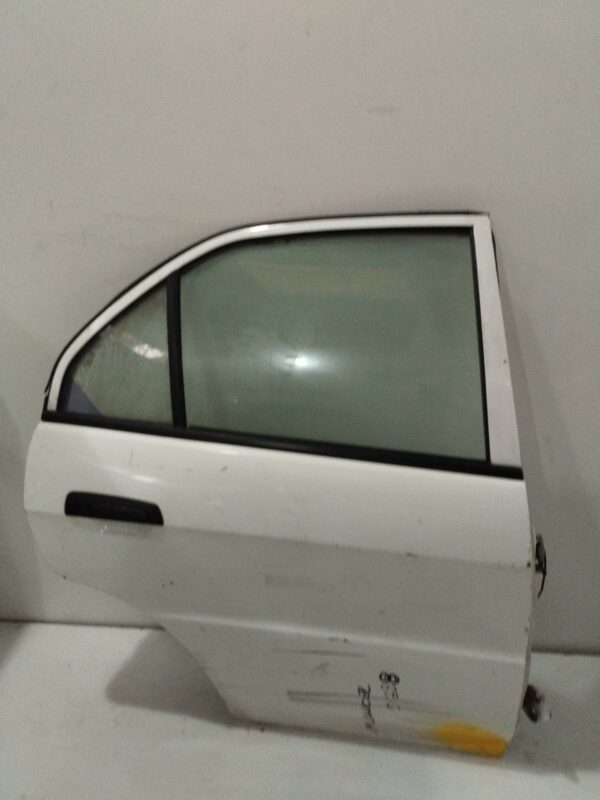 PUERTA TRASERA DERECHA MITSUBISHI LANCER BERLINA (CY0) Motion DIESEL Motor 1,8 Ltr.  150 CV  [2007 - 2012] 4 Puertas