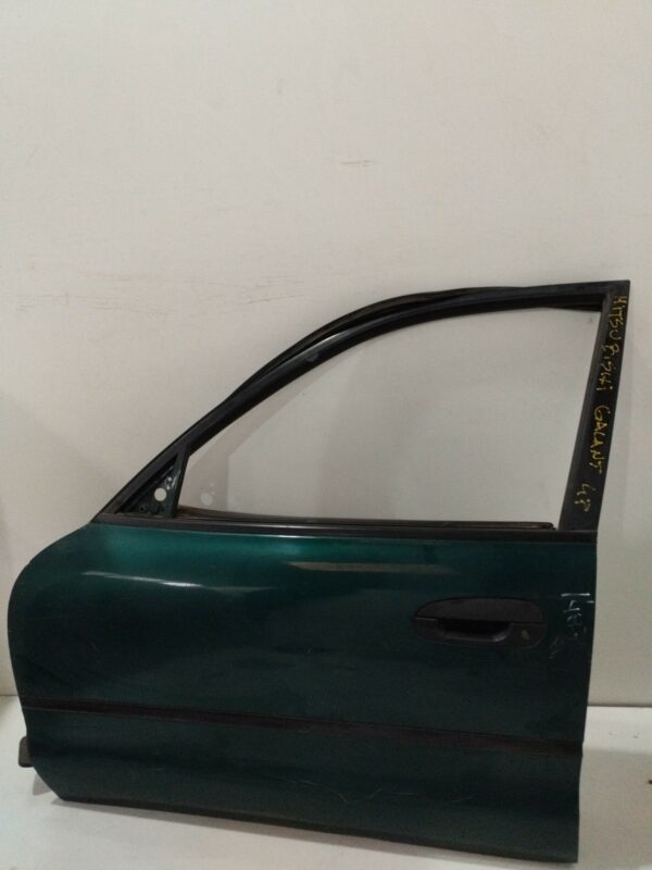 PUERTA DELANTERA IZQUIERDA MITSUBISHI GALANT BERLINA (EA0) 2000 TD GLS (A) NAFTA Motor 2,0 Ltr.  90 CV  [1996 - 2004] 4 Puertas