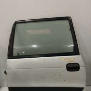 PUERTA TRASERA IZQUIERDA MITSUBISHI SPACE WAGON (N30/N40) 2000 GLX Diesel DIESEL Motor 2,0 Ltr.  82 CV  [1991 - 1996] 5 Puertas