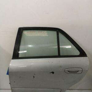 PUERTA TRASERA IZQUIERDA MAZDA 626 BERLINA (GF) 2.0 DiTD AC DIESEL Motor 2,0 Ltr.  101 CV  [1997 - 2003] 4 Puertas