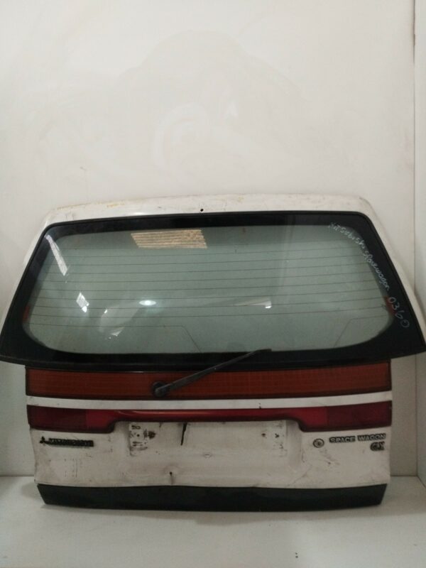PORTON TRASERO MITSUBISHI SPACE WAGON (N30/N40) 2000 GLX Diesel DIESEL Motor 2,0 Ltr.  82 CV  [1991 - 1996] 5 Puertas