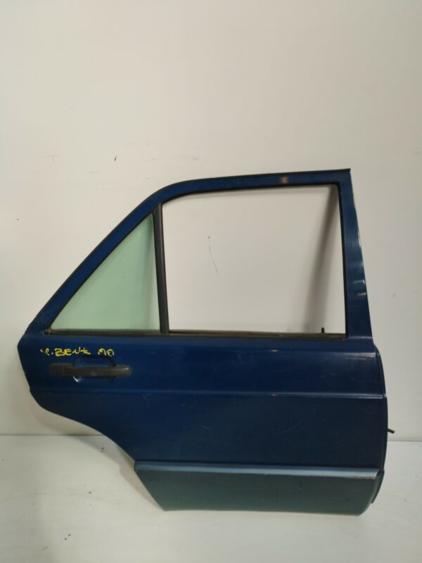 PUERTA TRASERA DERECHA MERCEDES CLASE C (W201) BERLINA 2.5 D 190 (201.126) DIESEL Motor 2,5 Ltr.  90 CV  [1982 - 1993] 4 Puertas