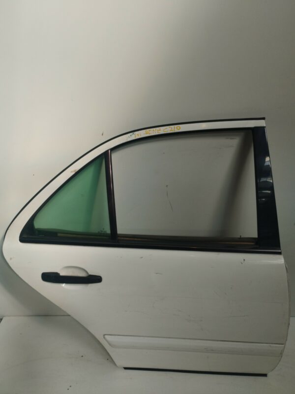PUERTA TRASERA DERECHA MERCEDES CLASE E (W210) BERLINA 230 (210.037) NAFTA 95 Motor 2,3 Ltr.  150 CV  [1995 - 2002] 4 Puertas
