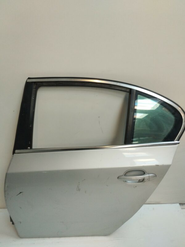 PUERTA TRASERA IZQUIERDA BMW SERIE 5 BERLINA (E60) 525d DIESEL Motor 3,0 Ltr.  197 CV  [2003 - 2010] 4 Puertas