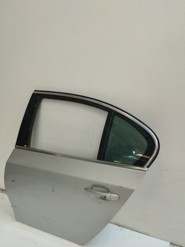 PUERTA TRASERA IZQUIERDA BMW SERIE 5 BERLINA (E60) 525d DIESEL Motor 3,0 Ltr.  197 CV  [2003 - 2010] 4 Puertas - Imagen 3