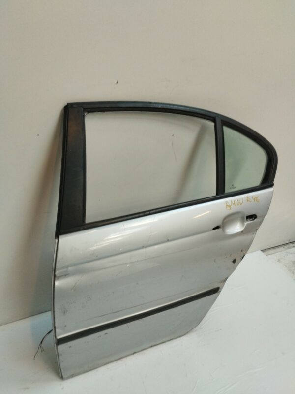 PUERTA TRASERA IZQUIERDA BMW SERIE 3 BERLINA (E46) 320d Edition Exclusiv DIESEL Motor 2,0 Ltr.  150 CV  [1998 - 2006] 4 Puertas - Imagen 2