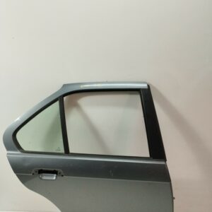 PUERTA TRASERA DERECHA BMW SERIE 3 BERLINA (E36) 318is SE NAFTA Motor 1,8 Ltr.  140 CV  [1990 - 1998] 4 Puertas