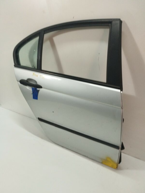 PUERTA TRASERA DERECHA BMW SERIE 3 BERLINA (E46) 3.0 24V Turbodiesel CAT DIESEL Motor 3,0 Ltr.  184 CV  [1998 - 2006] 3 Puertas - Imagen 2