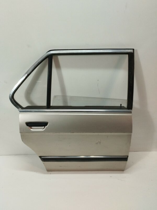 PUERTA TRASERA DERECHA BMW SERIE 5 (E28) 524td DIESEL Motor 2,4 Ltr.  116 CV  [1981 - 0] 4 Puertas
