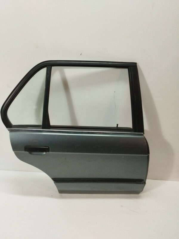 PUERTA TRASERA DERECHA BMW SERIE 3 BERLINA (E30) 320i NAFTA Motor 2,0 Ltr.  125 CV  [1982 - 0] 4 Puertas