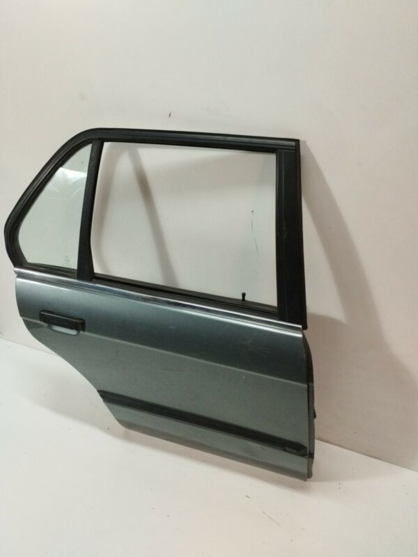 PUERTA TRASERA DERECHA BMW SERIE 3 BERLINA (E30) 320i NAFTA Motor 2,0 Ltr.  125 CV  [1982 - 0] 4 Puertas - Imagen 2