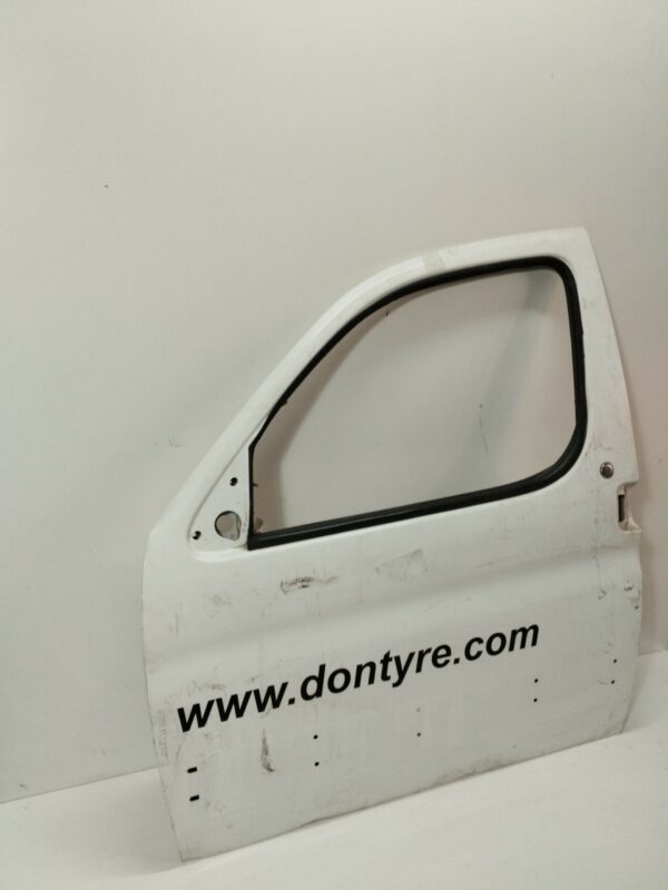 PUERTA DELANTERA IZQUIERDA PEUGEOT PARTNER (S2) Totem DIESEL Motor 1,9 Ltr.  69 CV  [2002 - 2008] 4 Puertas - Imagen 2