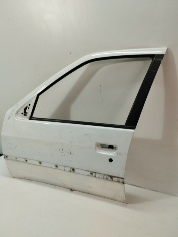 PUERTA DELANTERA IZQUIERDA PEUGEOT 306 BERLINA 4 PUERTAS (S1) Style D DIESEL Motor 1,9 Ltr.  68 CV  [1994 - 1997] 4 Puertas - Imagen 2
