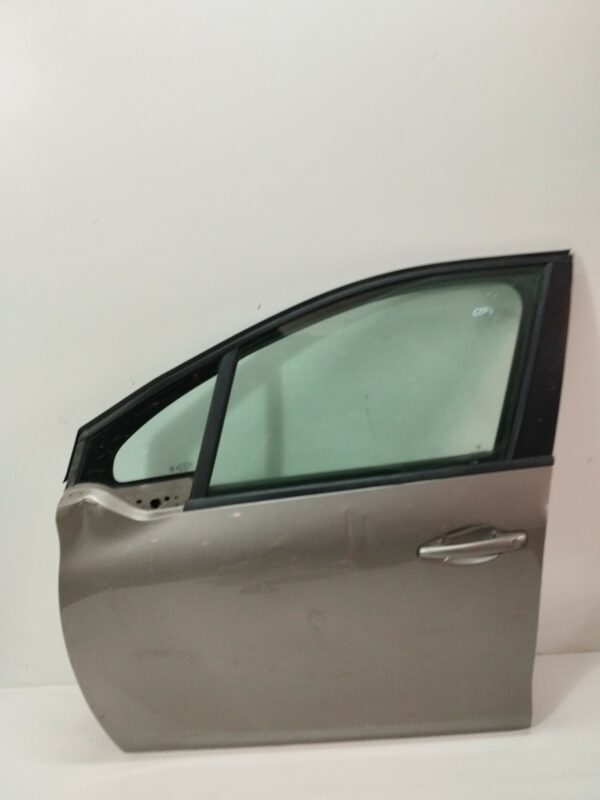 PUERTA DELANTERA IZQUIERDA PEUGEOT 208 Style NAFTA 95 Motor 1,2 Ltr.  82 CV  [2012 - 2019] 5 Puertas