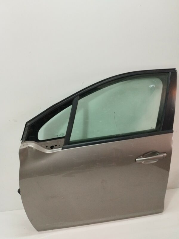 PUERTA DELANTERA IZQUIERDA PEUGEOT 208 Style NAFTA 95 Motor 1,2 Ltr.  82 CV  [2012 - 2019] 5 Puertas - Imagen 2