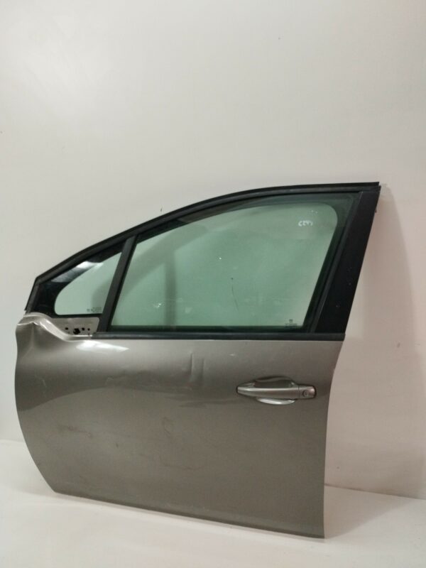 PUERTA DELANTERA IZQUIERDA PEUGEOT 208 Style NAFTA 95 Motor 1,2 Ltr.  82 CV  [2012 - 2019] 5 Puertas - Imagen 3