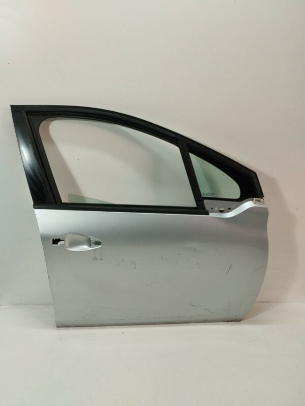 PUERTA DELANTERA DERECHA PEUGEOT 208 Style NAFTA 95 Motor 1,2 Ltr.  82 CV  [2012 - 2019] 5 Puertas