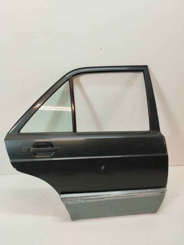 PUERTA TRASERA DERECHA MERCEDES CLASE C (W201) BERLINA 2.5 D 190 (201.126) DIESEL Motor 2,5 Ltr.  94 CV  [1982 - 1993] 4 Puertas - Imagen 2