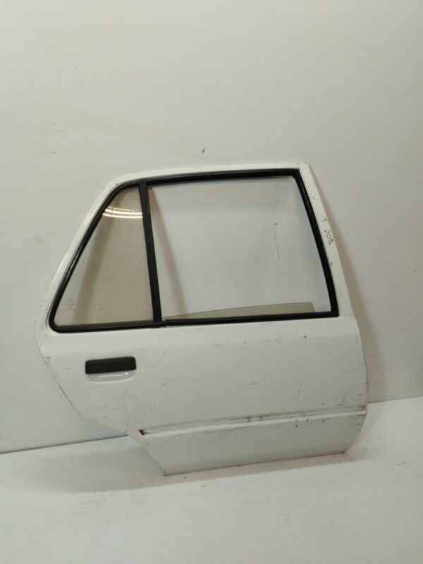 PUERTA TRASERA DERECHA PEUGEOT 205 BERLINA 1.8 D Generation DIESEL Motor 1,8 Ltr.  58 CV  [1983 - 1998] 5 Puertas - Imagen 2