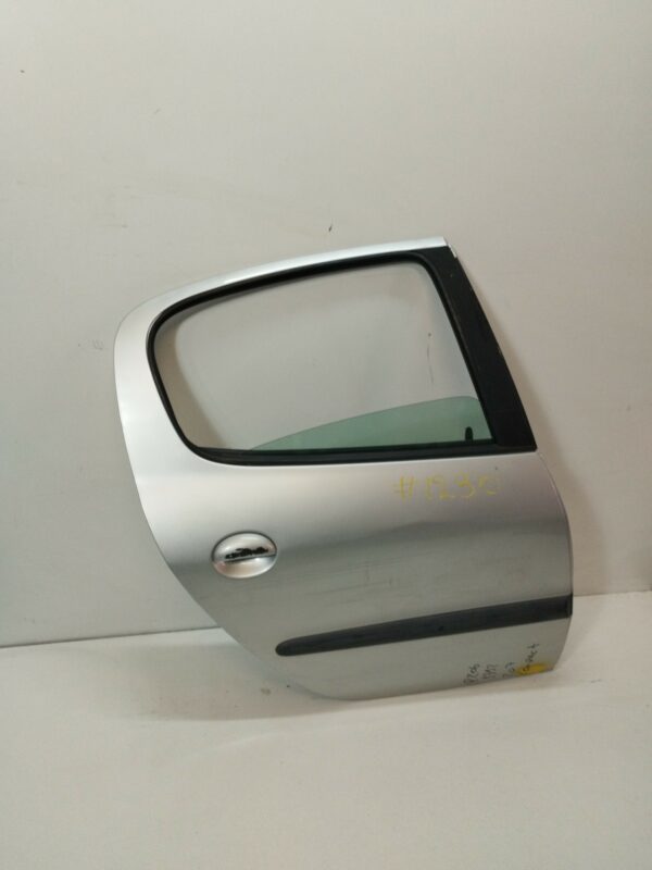 PUERTA TRASERA DERECHA PEUGEOT 206 BERLINA XT DIESEL Motor 1,4 Ltr.  68 CV  [1998 - 2010] 5 Puertas - Imagen 2