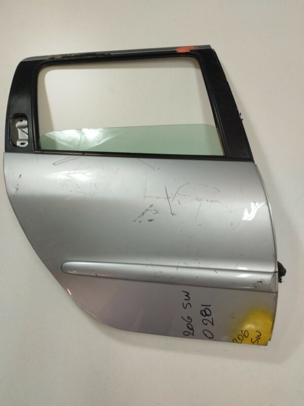 PUERTA TRASERA DERECHA PEUGEOT 206 SW X-Line DIESEL Motor 1,4 Ltr.  68 CV  [2002 - 2007] 5 Puertas - Imagen 3