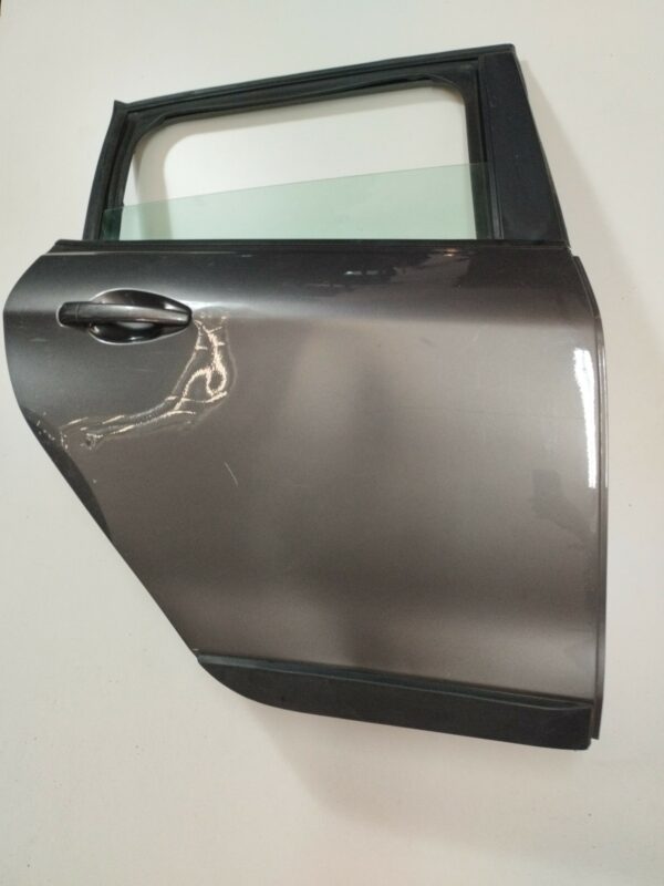 PUERTA TRASERA DERECHA PEUGEOT 2008 (--.2013->) Active DIESEL Motor 1,6 Ltr.  92 CV  [2013 - 0] 5 Puertas - Imagen 2