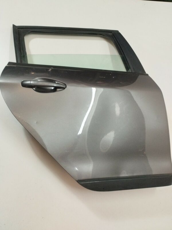 PUERTA TRASERA DERECHA PEUGEOT 2008 (--.2013->) Active DIESEL Motor 1,6 Ltr.  92 CV  [2013 - 0] 5 Puertas - Imagen 3