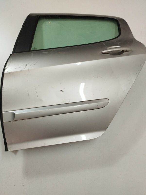 PUERTA TRASERA IZQUIERDA PEUGEOT 308 Confort DIESEL Motor 1,6 Ltr.  109 CV  [2007 - 2013] 5 Puertas - Imagen 3
