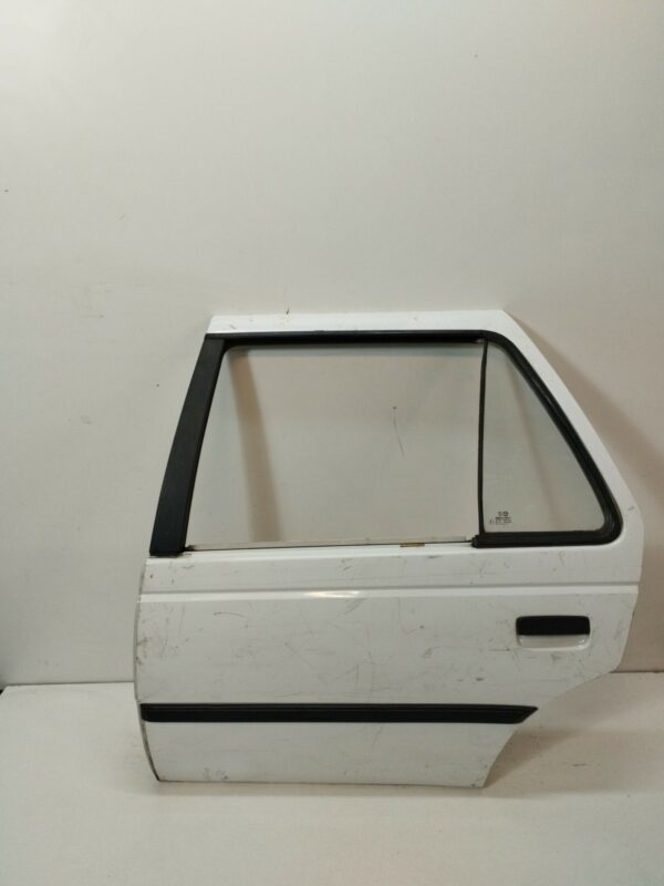 PUERTA TRASERA IZQUIERDA PEUGEOT 405 BREAK 1.9 Turbodiesel DIESEL Motor 1,9 Ltr.  92 CV  [1987 - 1997] 3 Puertas