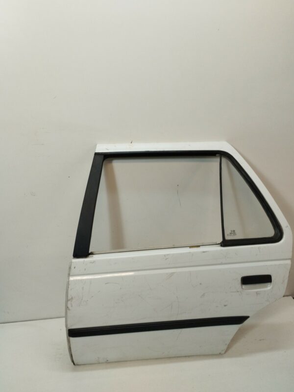 PUERTA TRASERA IZQUIERDA PEUGEOT 405 BREAK 1.9 Turbodiesel DIESEL Motor 1,9 Ltr.  92 CV  [1987 - 1997] 3 Puertas - Imagen 2