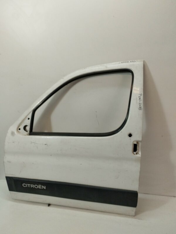 PUERTA DELANTERA IZQUIERDA CITROEN BERLINGO First Combi 1,6 HDi 75 SX DIESEL Motor 1,6 Ltr.  75 CV  [2002 - 2011] 5 Puertas - Imagen 2