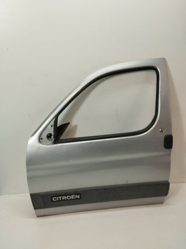 PUERTA DELANTERA IZQUIERDA CITROEN BERLINGO 1.9 600 D Furg. DIESEL Motor 1,9 Ltr.  69 CV  [1996 - 2002] 0 Puertas - Imagen 3